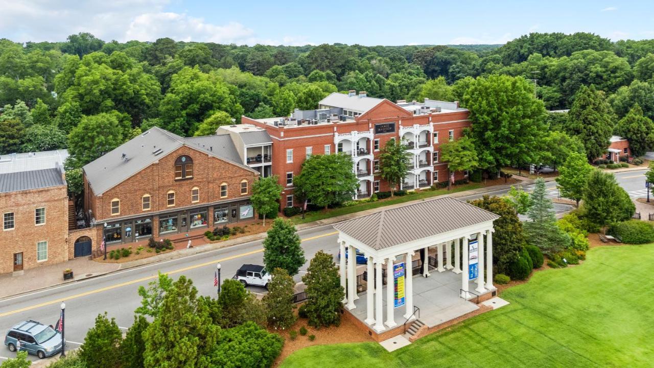 The James Madison Inn מראה חיצוני תמונה