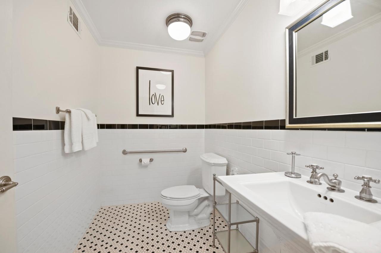 The James Madison Inn מראה חיצוני תמונה